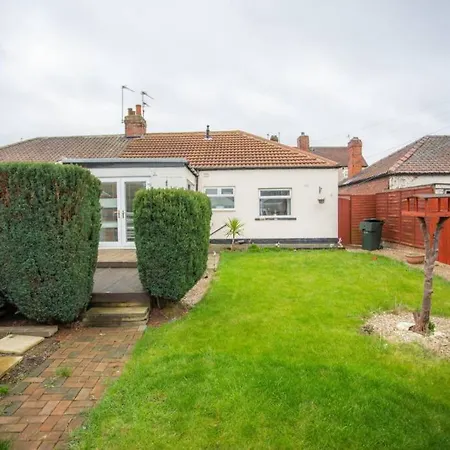Millfield Bungalow Disabled Access - Wetroom - 3 Bedrooms Workstays Uk Video Tour Available Apartman *